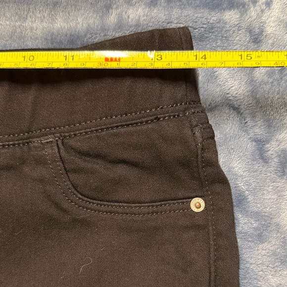 Old Navy Black Women Jeggings - Picture 6 of 7